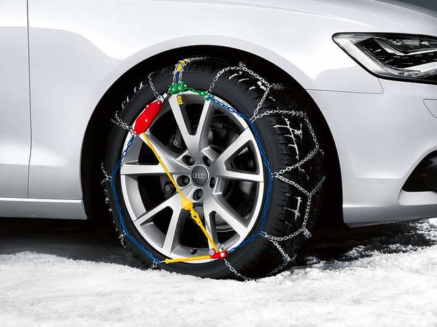 How to easily put on snow chains on car tires