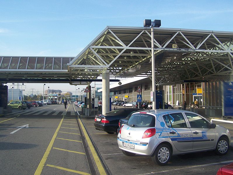 Aéroport de Rore