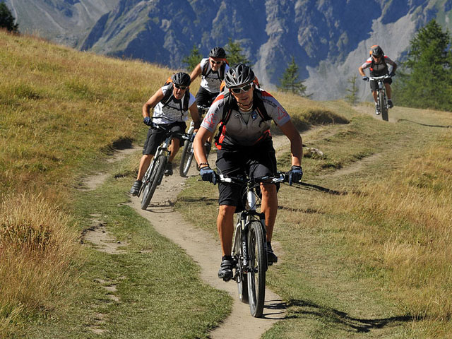 Tour Du Mont Blanc Tmb En Vtt Vtt Dans Les Alpes