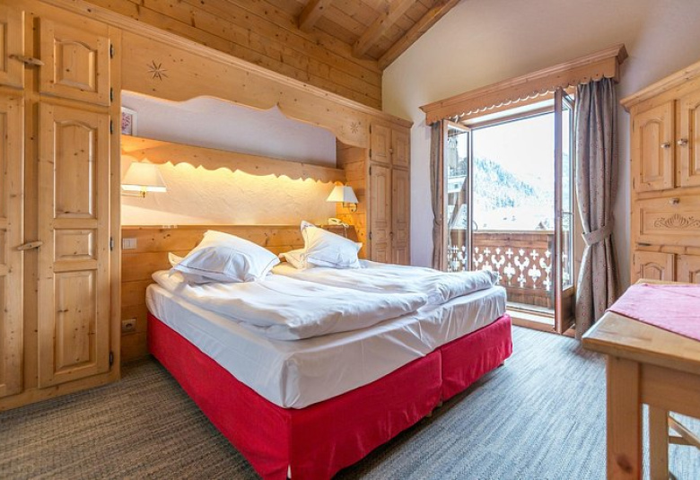 Hotel Oustalet in Chamonix town center