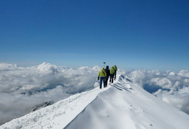 Mont Blanc has lost more than 2 meters in two years: current height 4805.59 meters