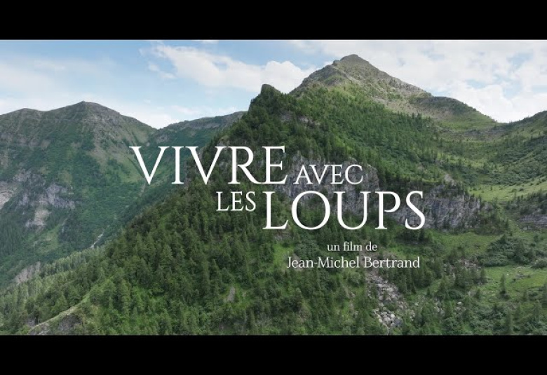 Le film "Vivre avec les Loups" présenté ce lundi 19 Février 2024, par son réalisateur. au Cinéma Vox de Chamonix.