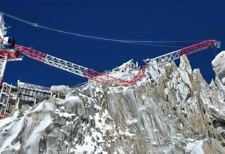 Grands Montets top station crane boom arm collapse