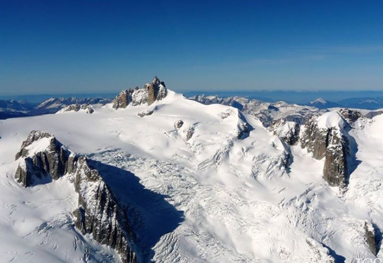 Avion obligé d'atterrir sur un glacier du Mont Blanc