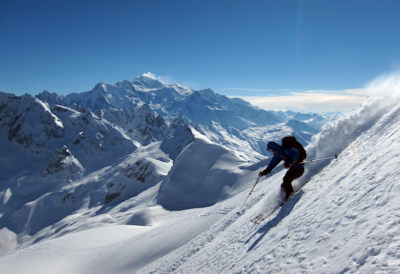 Freeride Ski in the Chamonix valley