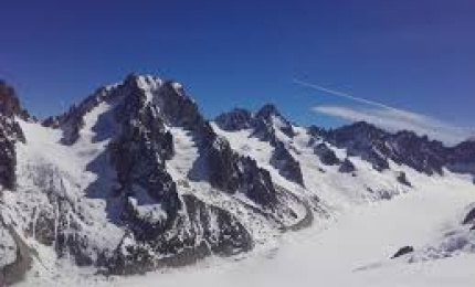 Un alpiniste perd la vie en portant secours à 2 personnes à l’aiguille d’Argentière 