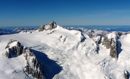 clacier on Mont-Blanc where the small aircraft crash landed