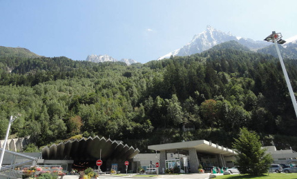 Mont-Blanc Tunnel closed 16 Oct to 18 Dec 2023