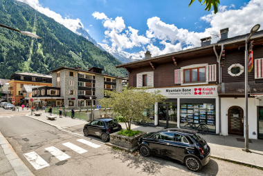 Mountain Base Knight Frank Chamonix