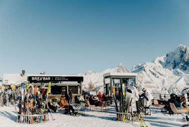 Brev'Bar - Brévent Station de Ski terrasse face au Mont Blanc