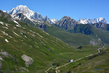 Col du Petit Saint-Bernard entra la France et l'Italie