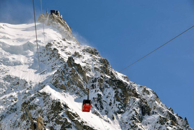 Aiguille du Midi cable car Le calendrier d’ouverture pour les remontées cet été 2026 à Chamonix