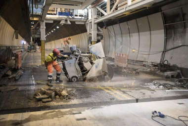 in the autuem of 2024 the Mont Blanc tunnel closes for structual maintenance