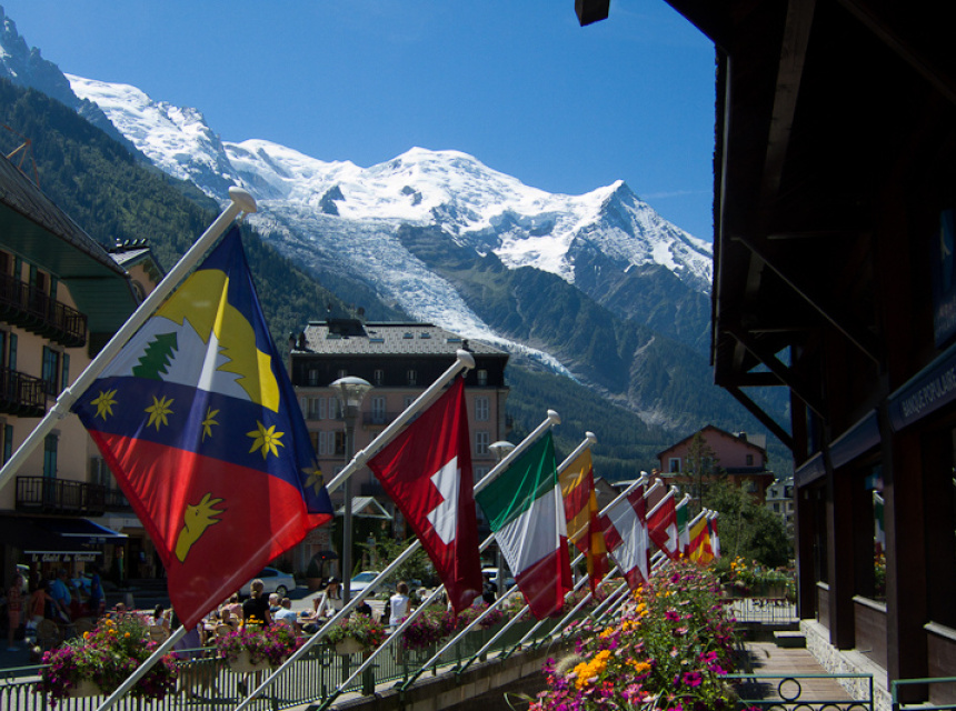 chamonix centre river Arve with flags