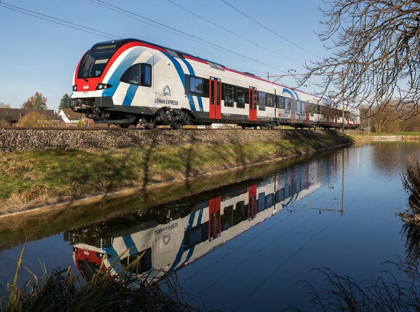 The new Leman Express, photo source @transportrail.canalblog.com