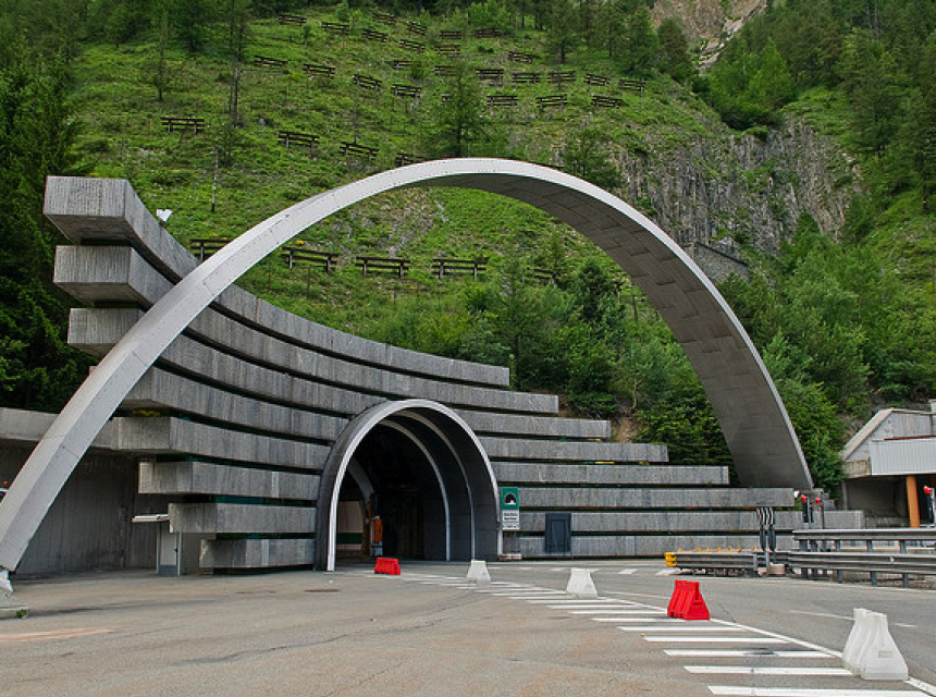 Mont Blanc Tunnel Toll Prices Get From France To Italy Mont Blanc Tunnel Toll Prices Get From France To Italy