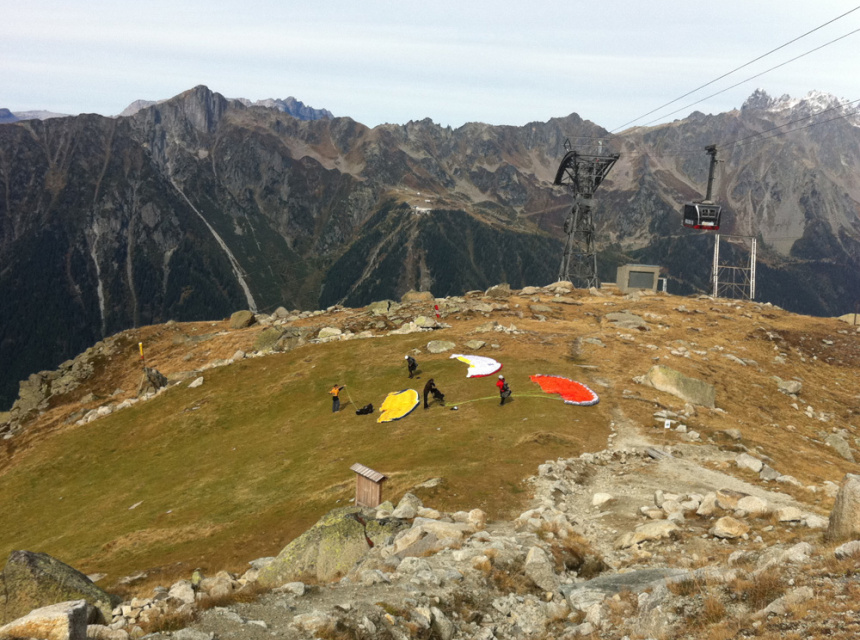 Chamonix Paragliding - Plan de l'Aiguille take off